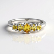 Anello in argento con Scapolite