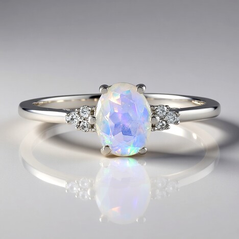 Anello in argento con Opale di Welo