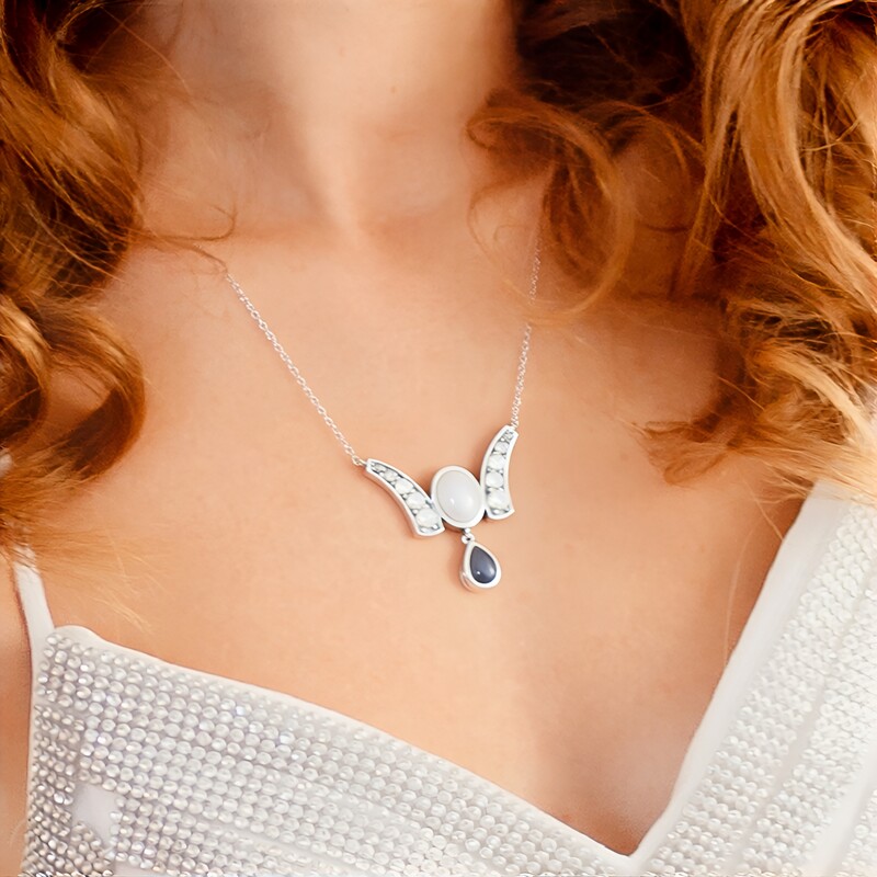 White Moonstone Silver Necklace (KM by Juwelo)