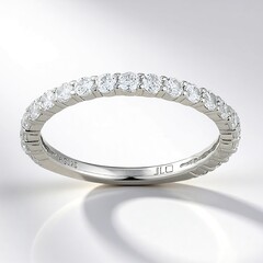 Zilveren ring met zirkonen