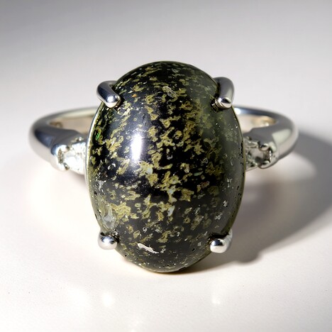 Anello in argento con Opale Leopardo