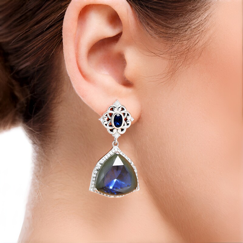 Orecchini in argento con Labradorite (Dallas Prince Designs)