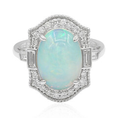 Anello in oro con Opale di Welo AAA