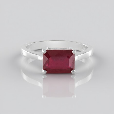 Anello in argento con Rubino del Madagascar