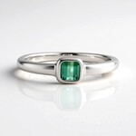 Anello in argento con Tormalina Verde di Benedito (Adela Silber)