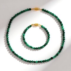 Parure in argento con Malachite (Adela Silber)