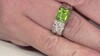 Anillo en plata con Peridoto (de Melo Essence)