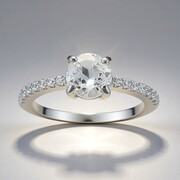 Anello in argento con Topazio Bianco