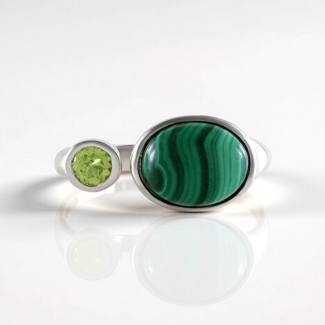 Anello in argento con Malachite