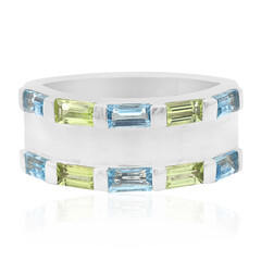 Anillo en plata con Topacio azul suizo