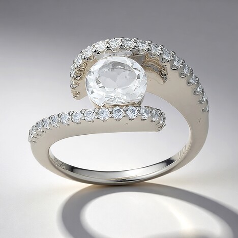 Anello in argento con Topazio Bianco (Adela Silber)