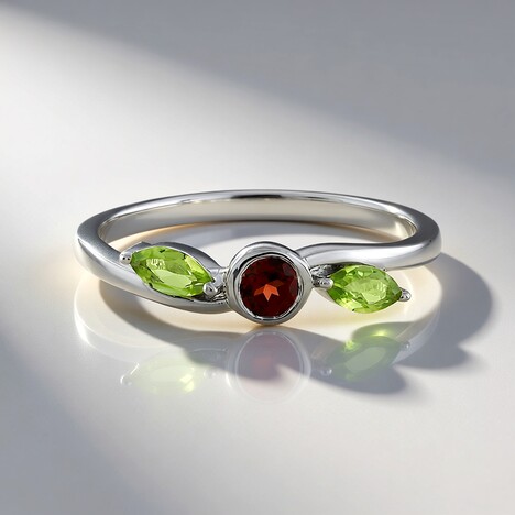 Anello in argento con Peridoto
