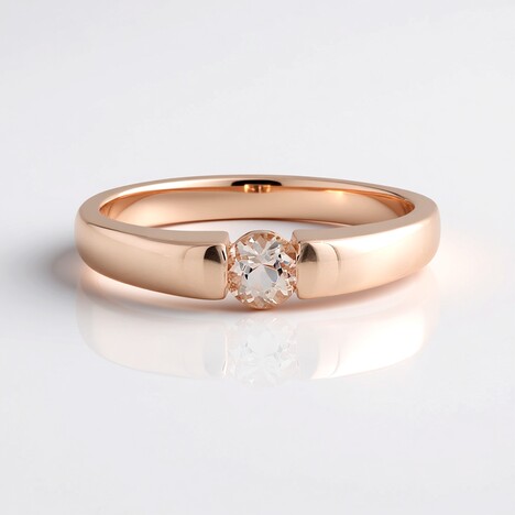 Anello in argento con Morganite