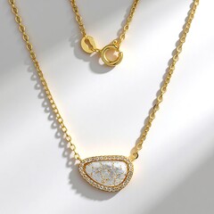 Collana in argento con Quarzo Bianco
