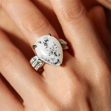 Zilveren ring met een dendrieten agaat