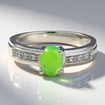 Anello in argento con Crisoprasio Imperiale