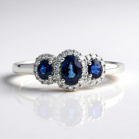 Bague en or et Saphir bleu de Ceylan