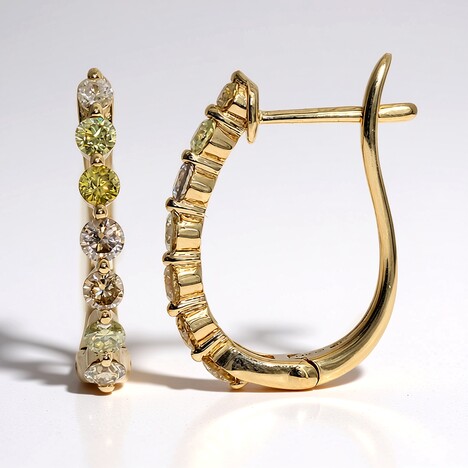 Orecchini in oro con Diamante Fancy SI2 (CIRARI)