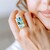 Pierścionek na srebro i Topaz London Blue (Gems en Vogue)