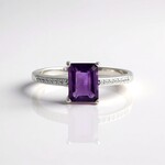 Anello in argento con Ametista