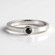 Anello in argento con Diamante Nero