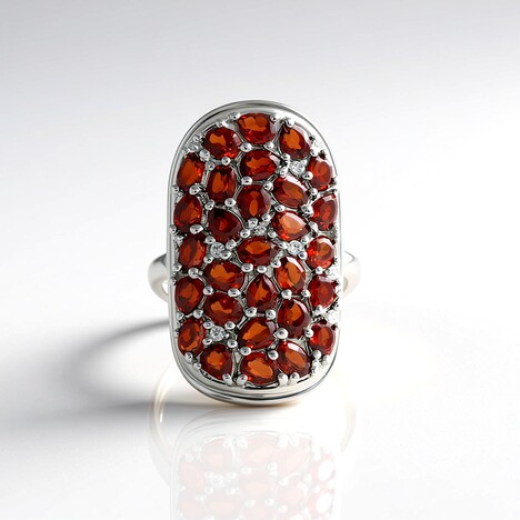 Anello in argento con Granato Mozambico