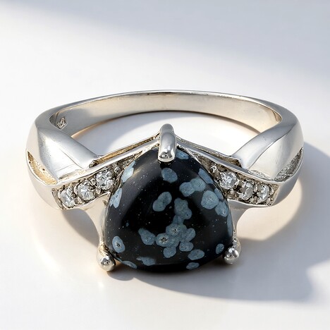 Anello in argento con Ossidiana Fiocco di Neve