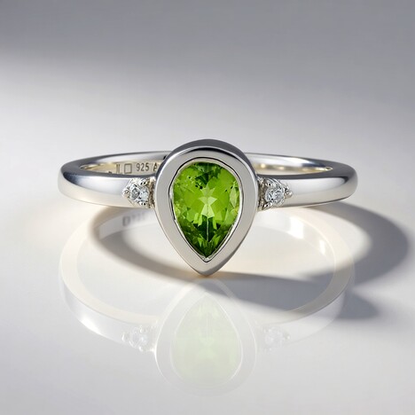 Anello in argento con Peridoto