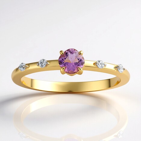 Anello in oro con Scapolite Porpora