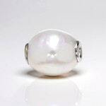 Charm in argento con Perla d'Acqua Dolce Bianca (MONOSONO COLLECTION)