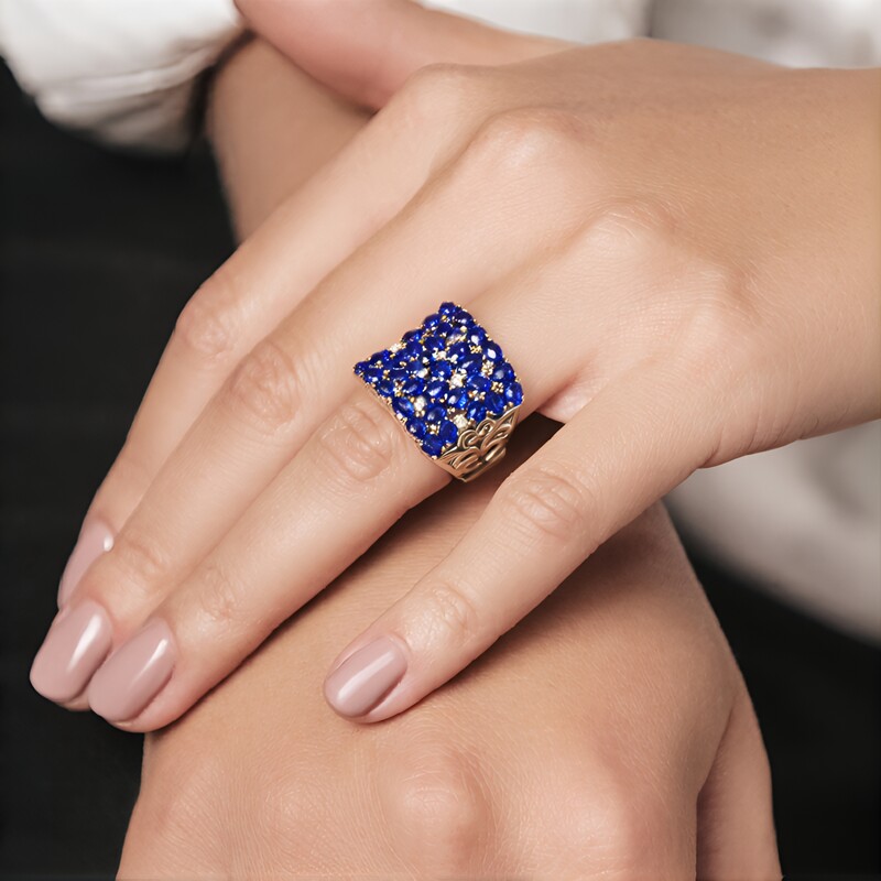 Anello in argento con Cianite del Nepal (Dallas Prince Designs)