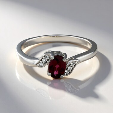 Anillo en plata con Rodolita