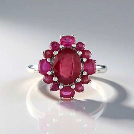 Anello in argento con Rubino del Madagascar