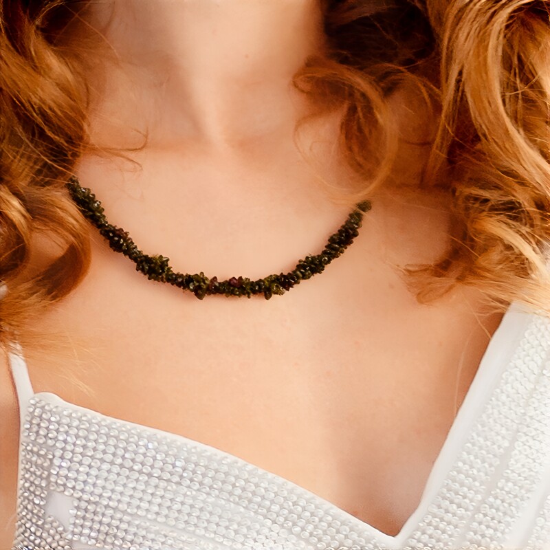 Collana in argento con Granato Cangiante