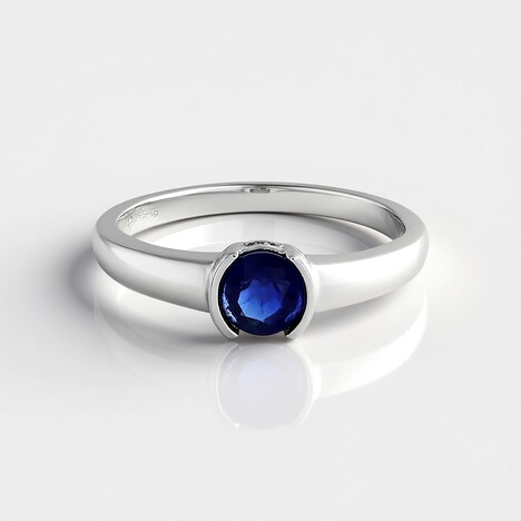 Anello in argento con Cianite del Nepal