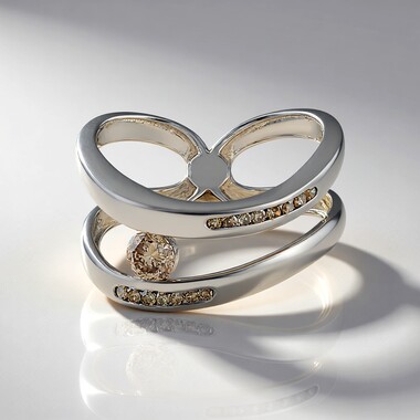 Anillo en plata con Diamante champán I2 (de Melo Essence)