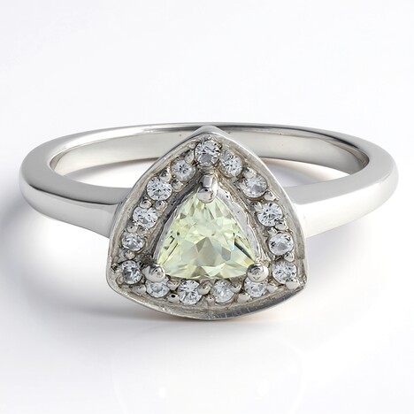 Anello in argento con Scapolite Gialla