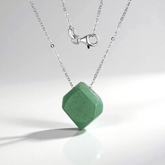 Collana in argento con Avventurina Verde