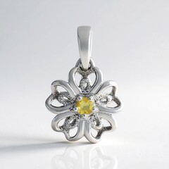 Pendentif en argent et Saphir jaune