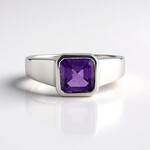 Anello in argento con Ametista Siberiana