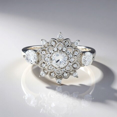 Anello in argento con Zaffiro Bianco