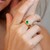 Anillo en oro con Esmeralda de Rusia (Ornaments by de Melo)