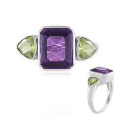 Zilveren ring met een Siberische amethist (de Melo Essence)