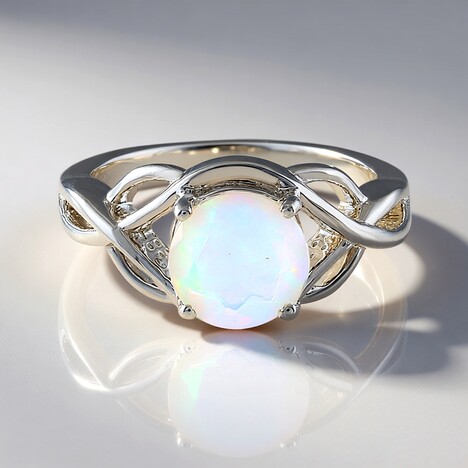 Anello in argento con Opale di Welo
