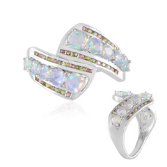 Anillo en plata con Ópalo de Welo (de Melo Essence)