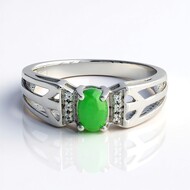 Anello in argento con Crisoprasio Imperiale