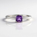 Anello in argento con Ametista Siberiana