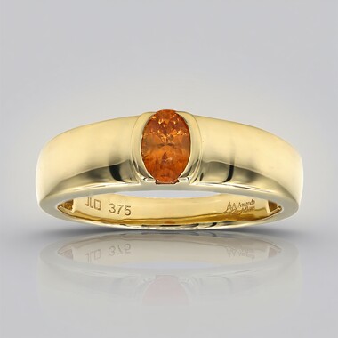 Gouden ring met een Californische Spessartijn (Amanda Adkins)