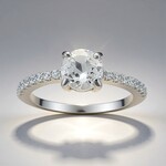 Anello in argento con Topazio Bianco