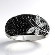 Bague en argent et Spinelle noir